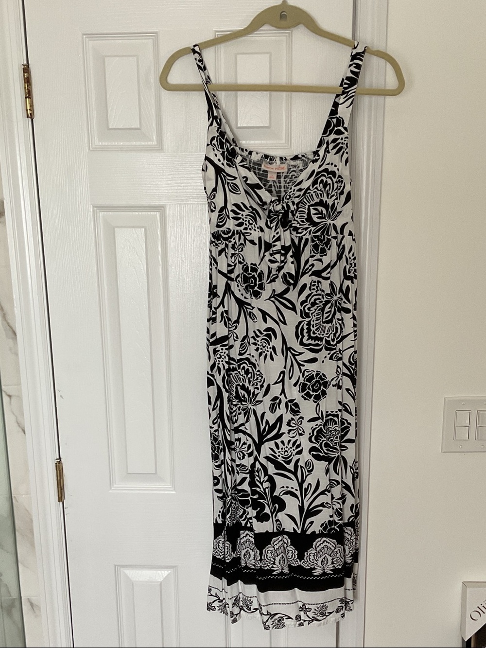 Black & White Floral sun dress